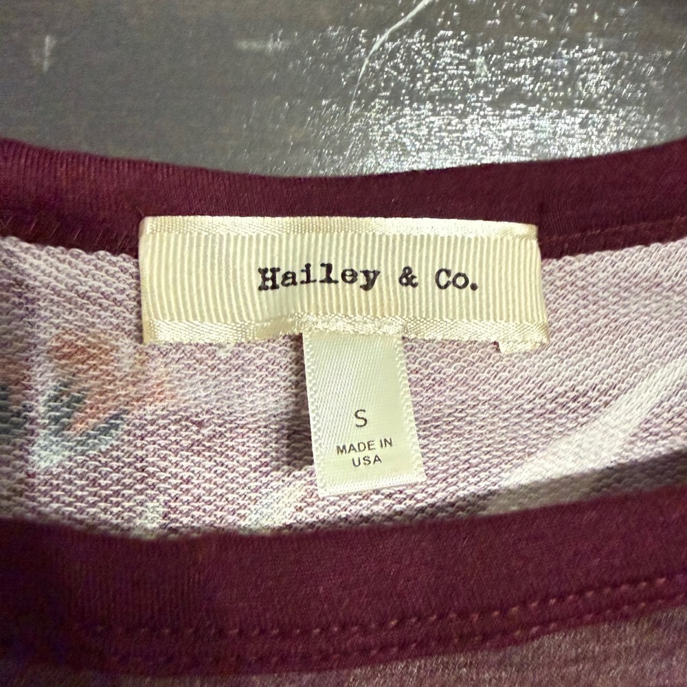 Hailey & Co NWOT Womens Burgundy Floral Striped Raglan Long Sleeve Tunic Top Sm - Picture 2 of 7